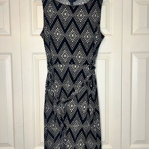 Banana Republic Black and White Geometric Midi Dress- Stretch with pockets